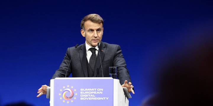 Macron evalúa crear un servicio militar voluntario para reforzar la defensa francesa ante la amenaza rusa