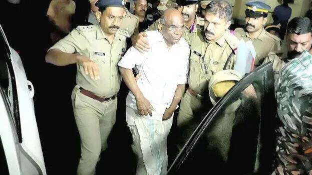 Registered gold as copper with knowledge of devaswom board, Vasu's remand report implicates Padma Kumar