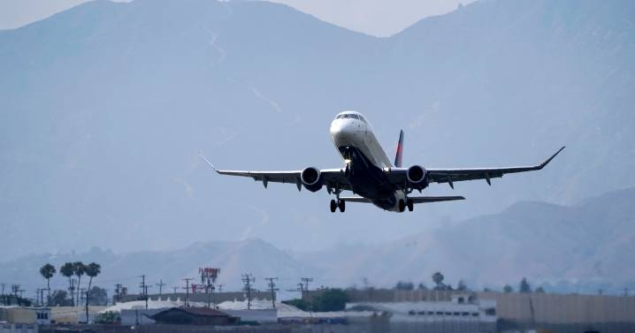 Shutdown forces airlines to trim flights in South Florida, leaving travelers uneasy