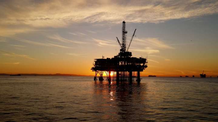 DeSantis fights Trump plan to allow oil drilling off Florida