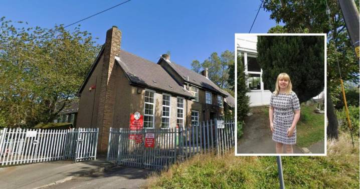Consett headteacher has O2 outage 'safeguarding concerns'
