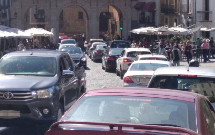 Los hosteleros descartan que les afecte la implantación de la Zona de Bajas Emisiones en el Casco