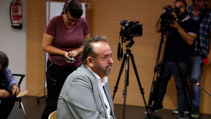 Un teniente general de la Guardia Civil y un empresario serán juzgados por cohecho en el 'caso cuarteles'