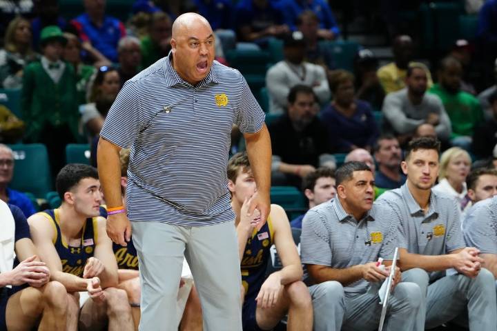 Deadspin | Notre Dame, Rutgers eager for better performances in Las Vegas