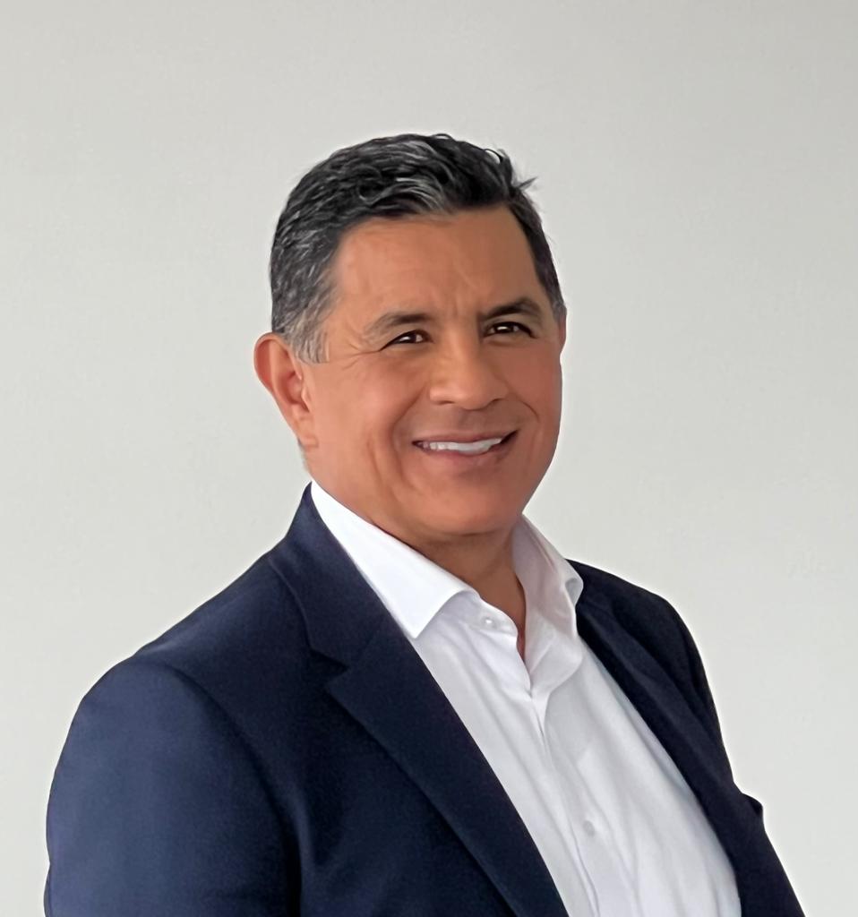 Ospina arremete contra Alejandro Eder 