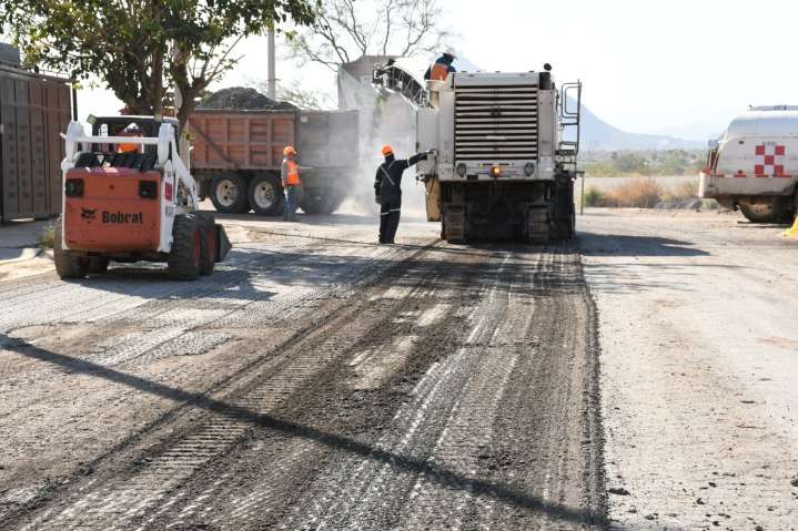 Inicia Municipio rehabilitación en calle Isla Tiburón para una mejor circulación vehicular