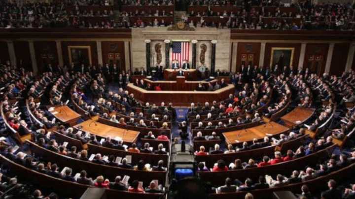 Congresistas de Florida chocan con líder MAGA por acción militar de EEUU contra Venezuela