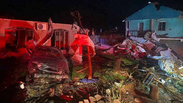 Feroz tornado arrasa el sur de Brasil: al menos cinco personas murieron y más de 430 resultaron heridas