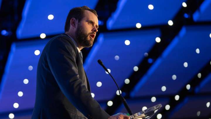 Wahls, Sage call on Chuck Schumer to step down as shutdown ends