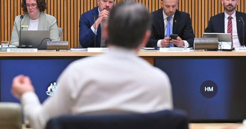 Big bank boss takes swipe at surcharge ban consequences