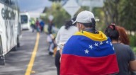 Migrantes venezolanos en Chile entre la espada y la pared