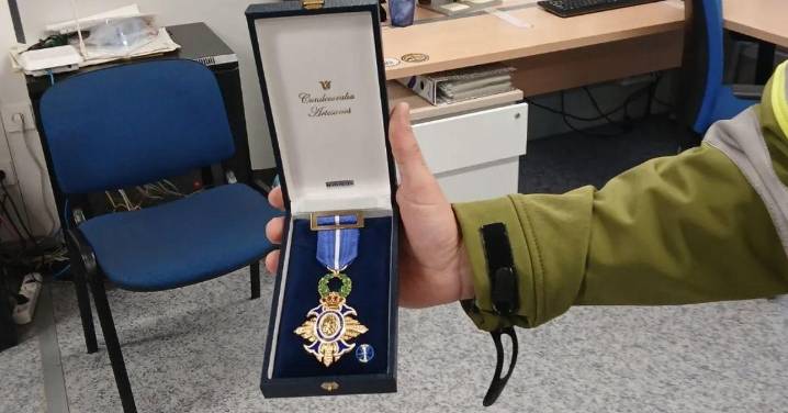 ¿Sabe usted que  los integrantes de la Brigada de Refuerzo de Incendios Forestales (BRIF) de Laza ya presumen de su Cruz de Oficial de la Orden del Mérito Civil?