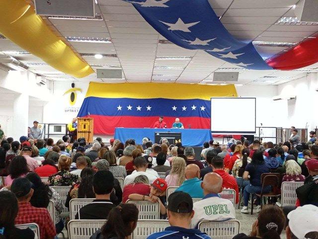 Comunidades se reúnen para conformar Comandos Bolivarianos Integrales
