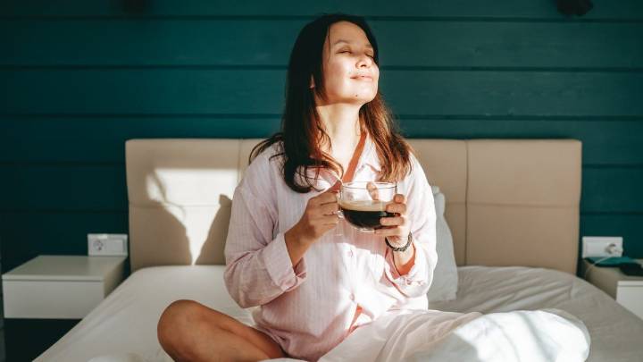 How to survive - and thrive - on five hours' sleep, according to the experts