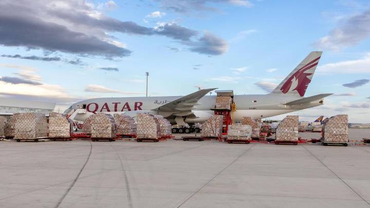 El aeropuerto de Zaragoza da el 'sorpasso' a El Prat en octubre con un nuevo récord de mercancías y remonta en pasajeros