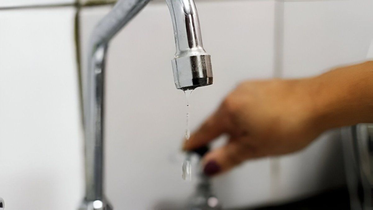 Niveles tóxicos de arsénico en el agua: un informe alerta por riesgos para siete provincias