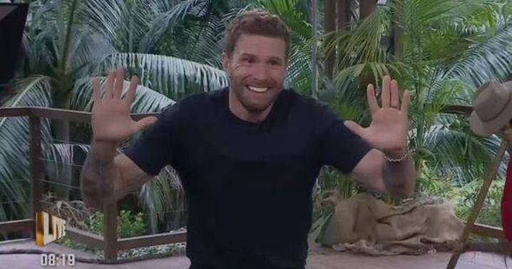 ITV I'm A Celebrity thrown into chaos as host 'attacked' by jungle critter