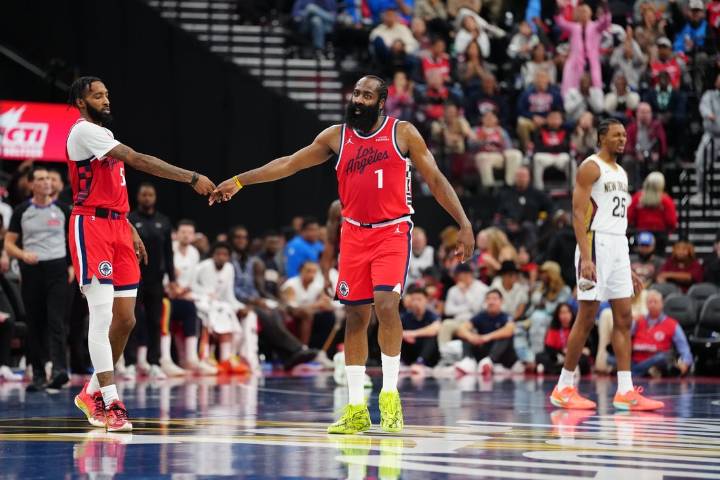 Deadspin | Clippers top Pelicans on Kawhi Leonard's last-second winner