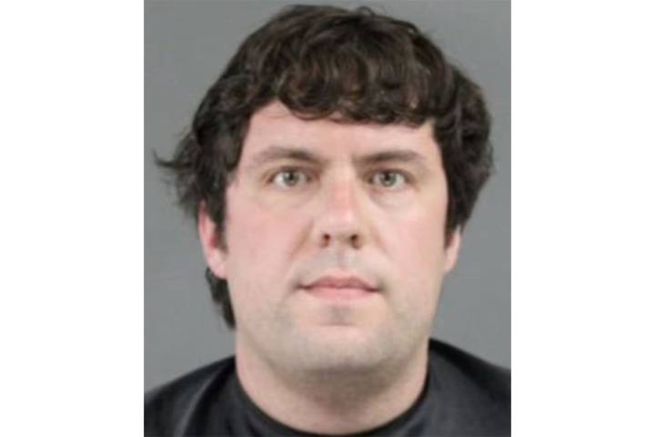 'Teacher of the Year' Stalked 11-Year-Old Girl in His Class and Wrote Her 60 Love Letters. He Was Just Sentenced to Probation