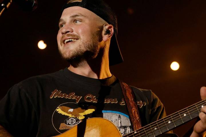 Zach Bryan Says He’s Sober, Recounts Panic Attacks + ‘Toxic’ Alcohol Patterns