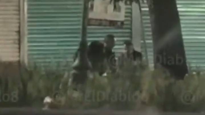 Revelan video de policías tirando el cuerpo de Erick Omar, joven asesinado a golpes en CdMx