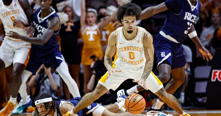 MONDAY'S COLLEGE HOOPS ROUNDUP: Tennessee Vols cook Rice to move to 4