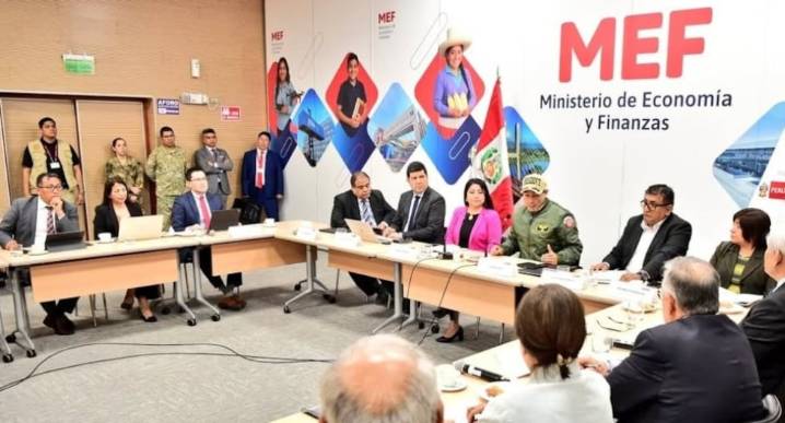 Presidente José Jerí se reune con nuevo directorio de Petroperú