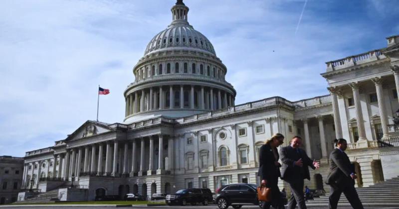 US house approves deal to end longest government shutdown
