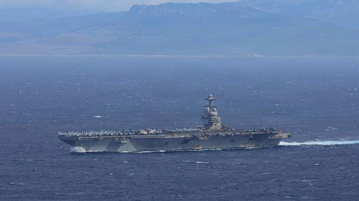 Armada de EE. UU. precisa la misión del portaviones Gerald R. Ford en el Caribe sur y revela su impactante poder militar