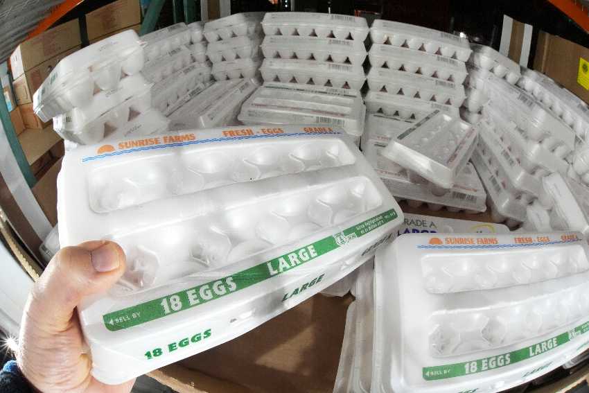 Consumer confidence slides as Americans grow wary of high costs and sluggish job gains