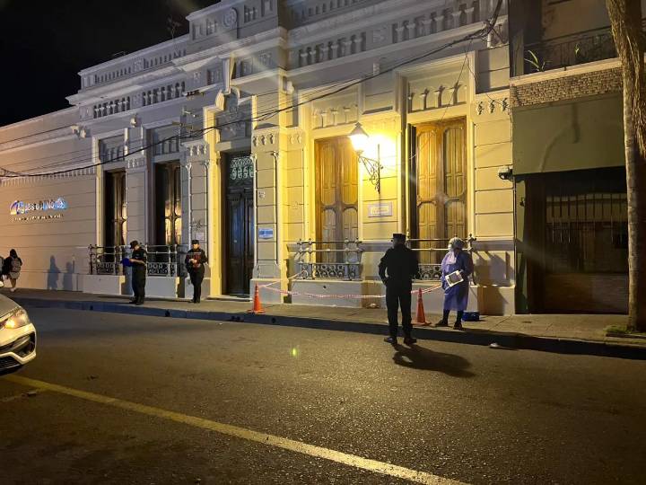 No pudieron reanimarla, falleció la mujer que se descompensó en el centro
