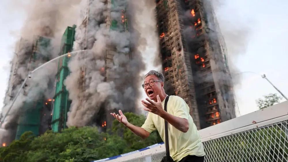 Tragedia en Hong Kong: Hay al menos 44 muertos y cientos de desaparecidos tras un incendio