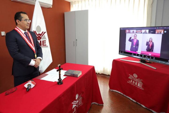 Elecciones 2026: JNE toma juramento a titulares de JEE de Lima Centro 2 y Cajarmarca