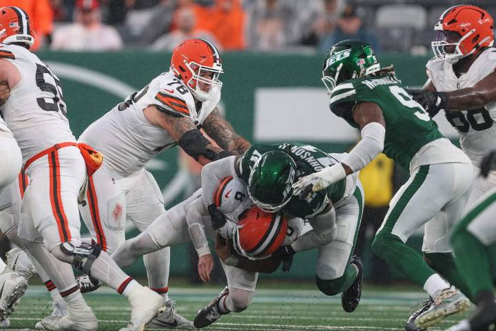 The hopeless Browns continue to go backward after falling to the lowly Jets