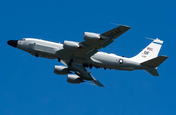 Cinco aeronaves militares de EE. UU. son detectadas en los radares cercanos a Venezuela