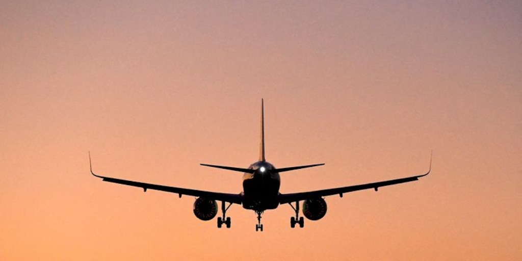 Reportan aterrizaje de emergencia en aeropuerto de Monterrey: versiones apuntan a presunta amenaza