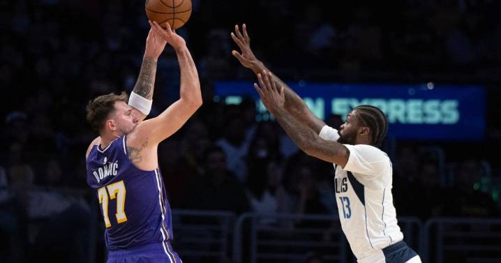 Reaves scores 38 points, Luka adds 35, Lakers hold off Mavs 129