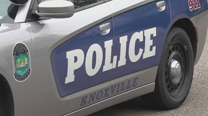 KPD: Teen hospitalized after being shot in the leg Friday evening in Southeast Knoxville