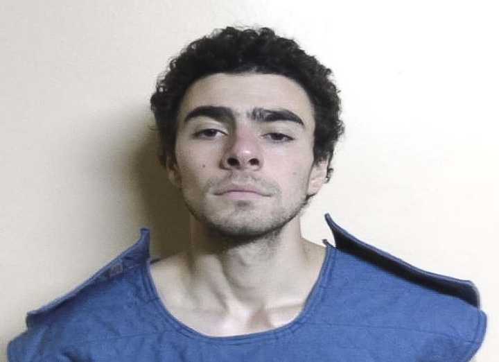 La defensa de Mangione acusa a la Policía de Nueva York de falsear declaración de su madre