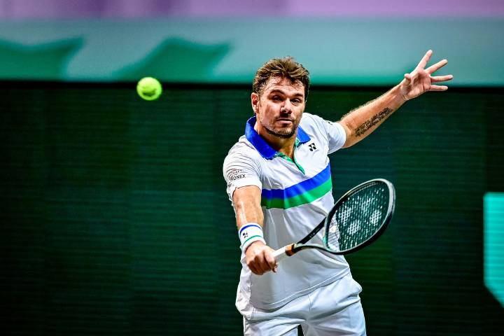 Stan Wawrinka Wins Hearts After Pulling Off Stunning Victory in Athens: “One of the GOATs”