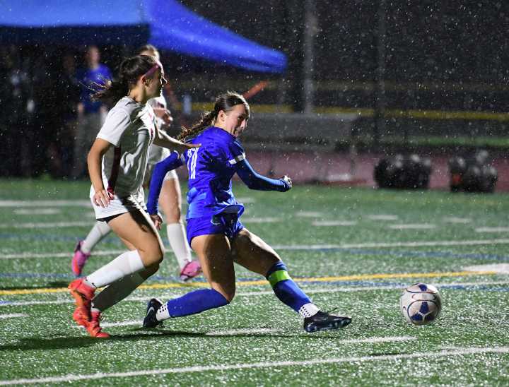 Teaghan Irvin’s five goals propel Mountain View to 3A district title win over Prairie