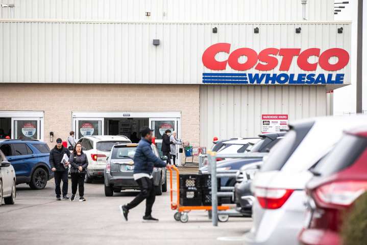 Bulking up: Costco members prepare for Wednesday’s opening of Portage Avenue warehouse