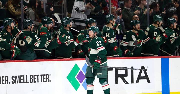 Wild stop 5-game losing streak with 5-2 win over Canucks for 1st regulation home win in 7 tries