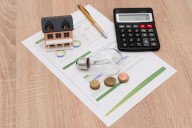 Estadounidenses se enfrentan a cortes de energía a medida que aumentan los costos en sus facturas