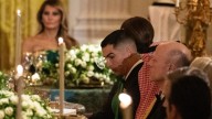 Trump se rinde a Cristiano Ronaldo en la cena con la delegación saudí: "Ahora mi hijo me respeta más"