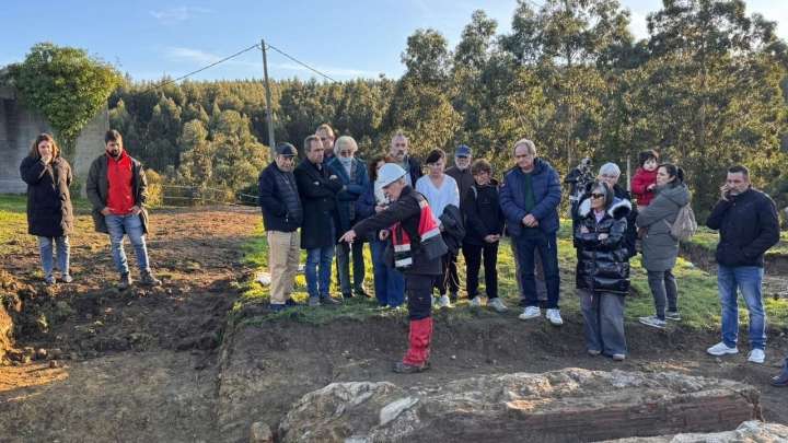 Hallan los primeros restos de víctimas del franquismo en la fosa de La Lloba, en Castrillón