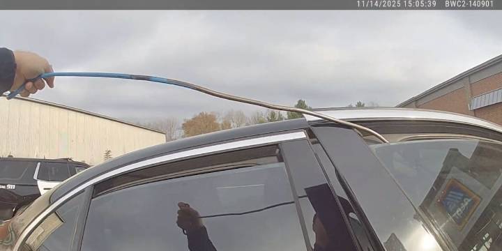 Solon Police rescues 1-year-old left in car