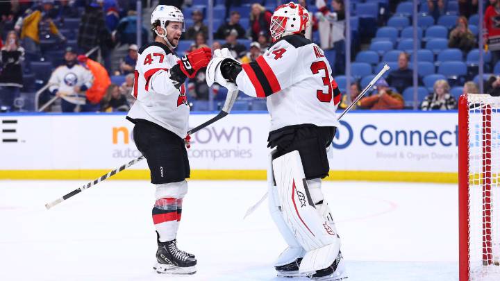 Allen makes 42 saves, Devils shut out Sabres for 3rd straight win