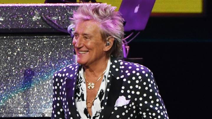 Rod Stewart making tour stop in Northwest Arkansas next year
