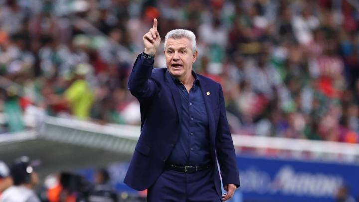Javier Aguirre, como 'Payaso de Rodeo' en los premios FIFA